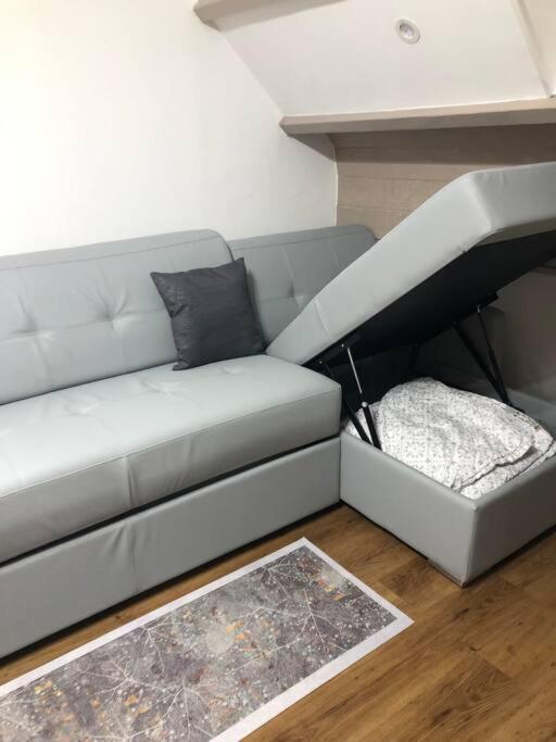 Appartement Type Loft Avec Terrasse 셰르부르 앙 코탱탕 외부 사진