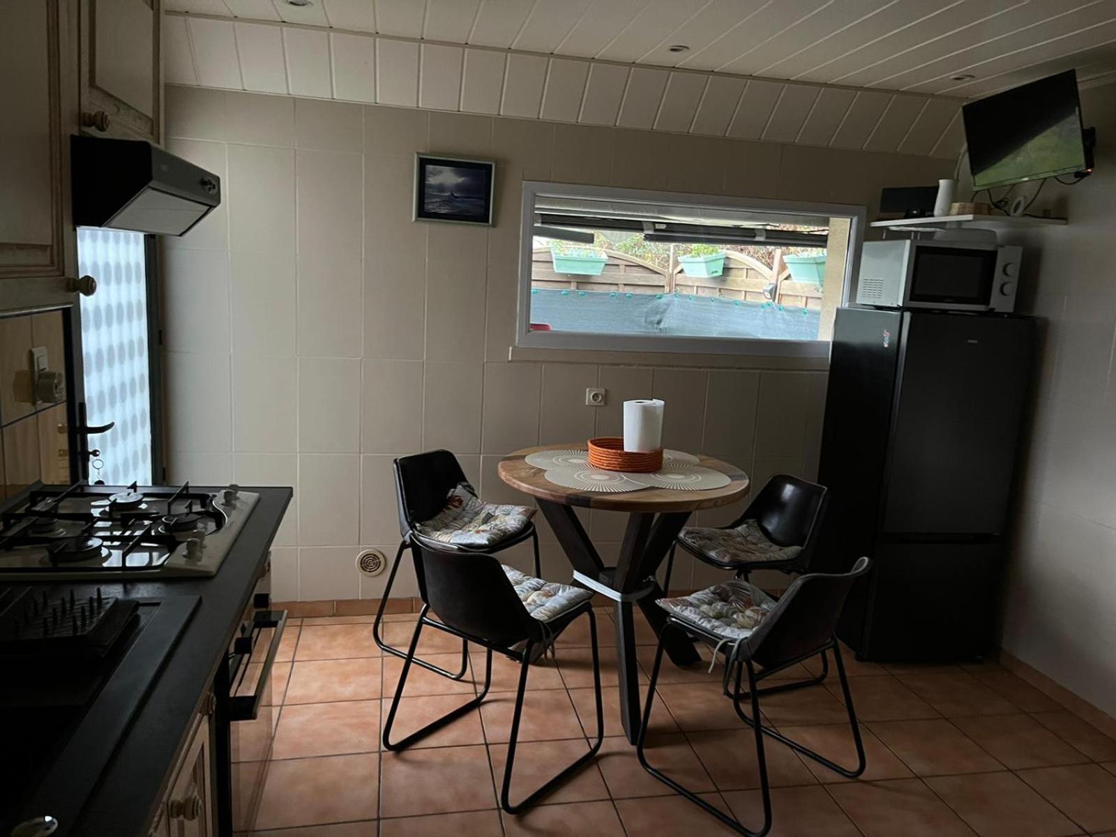 Appartement Type Loft Avec Terrasse 셰르부르 앙 코탱탕 외부 사진
